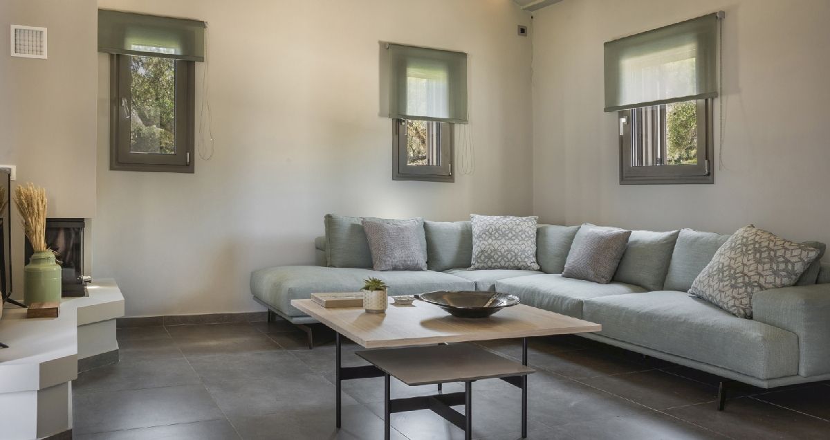 02-12_living_room.jpg