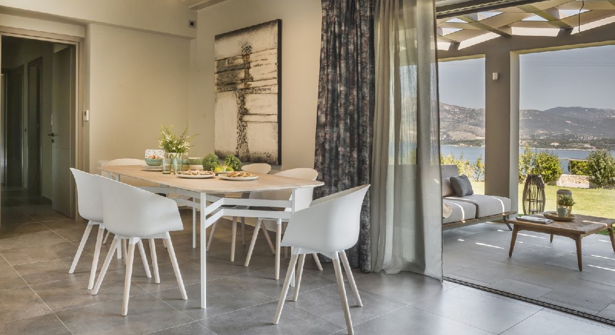 04-16_dining_room.jpg
