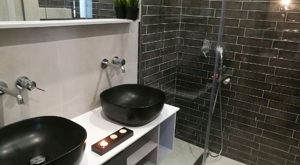 05-27_bathroom.jpg