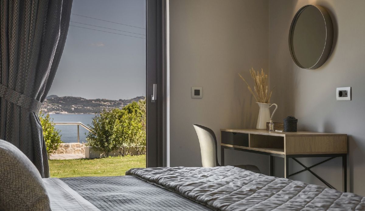 06-25_bedroom.jpg
